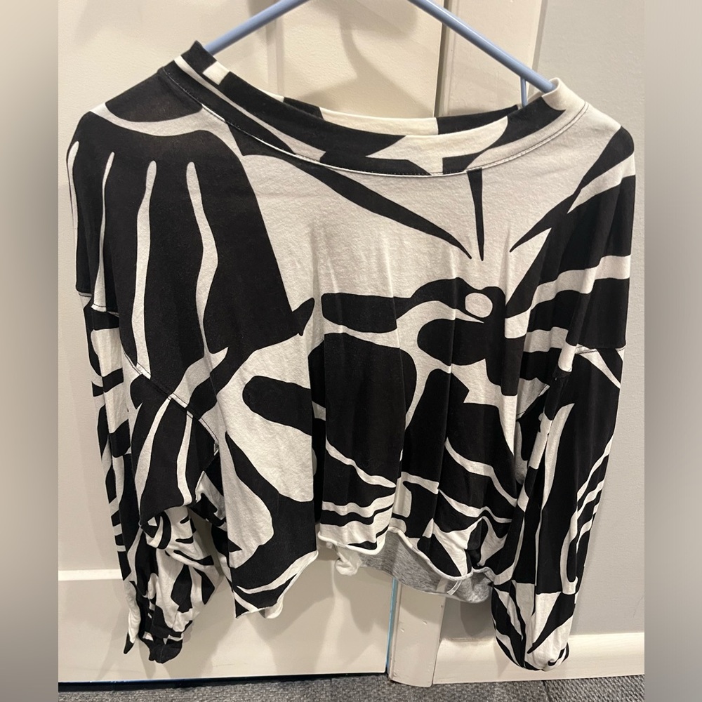 Free People Long Sleeve shirt small